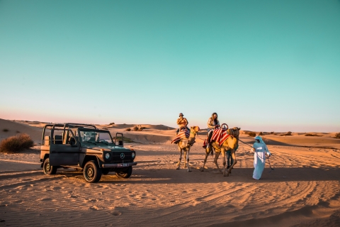 Dubai: Al Marmoom Morning Safari by Vintage Car with Meal Shared Tour
