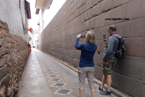 Historical walking tour Cusco: Best sites of Cusco downtown.