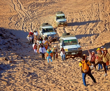 Hurghada: Safari Jeep , Kamelenrit & BBQ Diner
