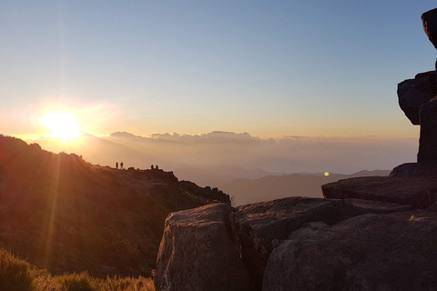 Madeira: Jeep 4x4 Old Forest Safari Tour med Pico Arieiro