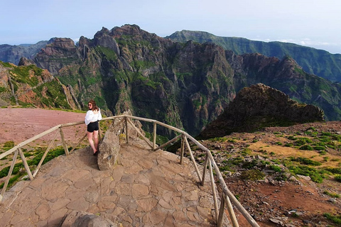 Madeira: Jeep 4x4 Old Forest Safari Tour con Pico Arieiro