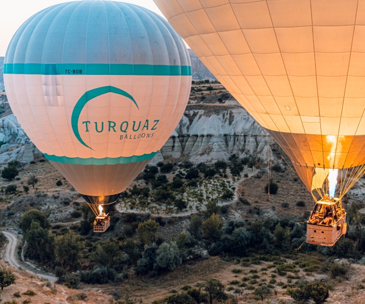 Cappadocia: Hot Air Balloon Tour with Light Breakfast