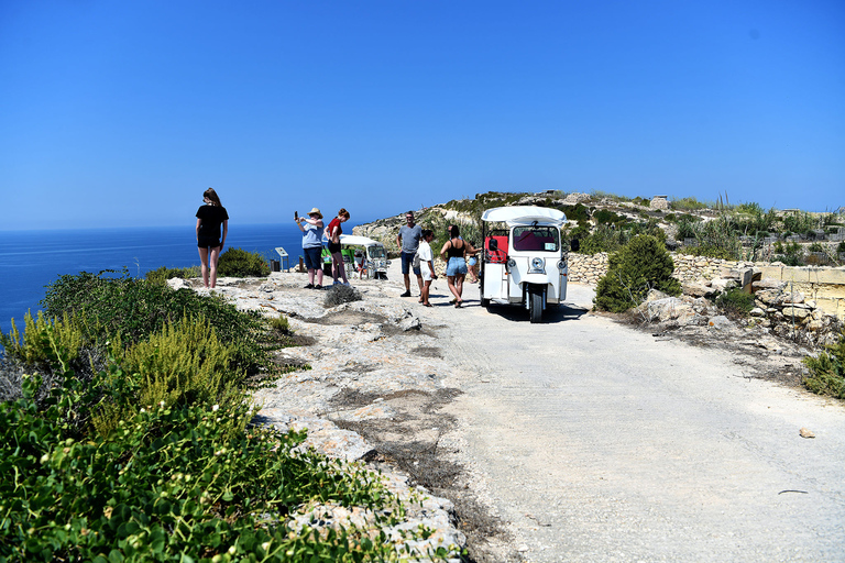 Malta: Excursão de 1 dia de Tuk-Tuk e almoço em GozoMalta: Excursão Tuk-Tuk de dia inteiro em Gozo com almoço