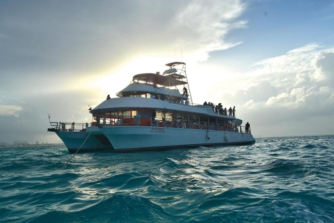Cancun: catamarancruise van een hele dag naar Isla MujeresAll-inclusive