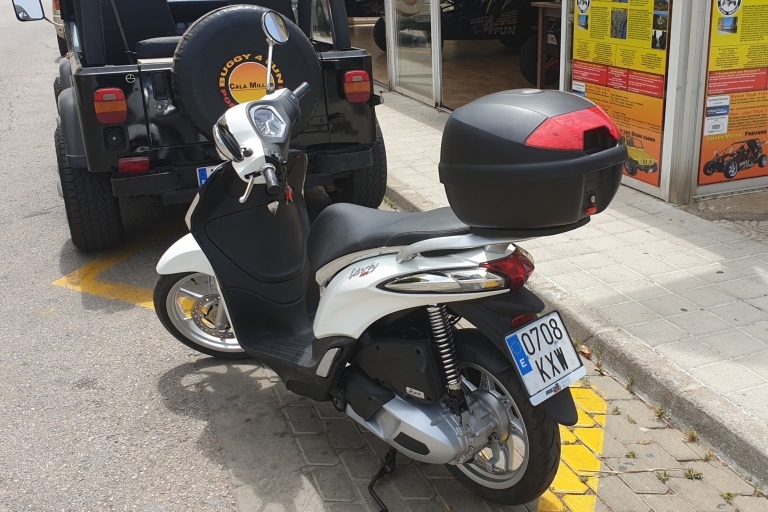 Cala Millor: scooterverhuur op MallorcaCala Millor: scooterverhuur voor één dag