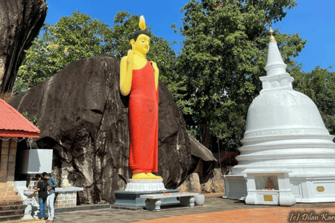 Galle Cultural Trail: Private Tuk Tuk, Temples & Fort Sunset Galle Tuk Tuk Tour - Without Pickup