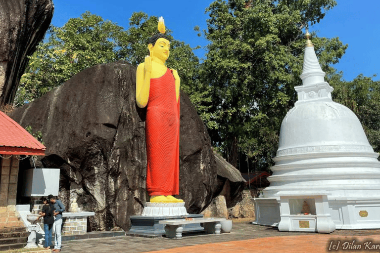 Galle Cultural Trail: Private Tuk Tuk, Temples & Fort Sunset Galle Tuk Tuk Tour - Without Pickup