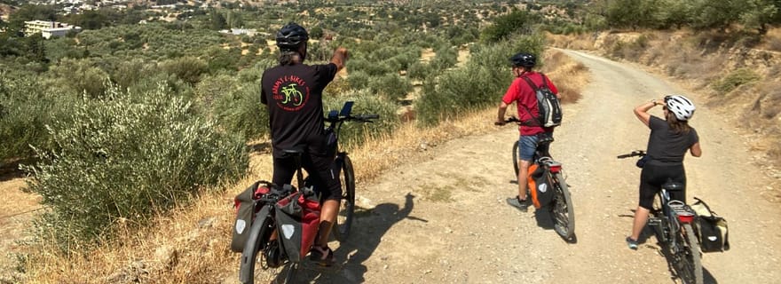 Découvrir la face inconnue de la Crète en E-Bike