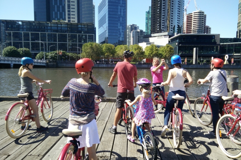 Melbourne: wycieczka rowerowa z przewodnikiem po mieście z przystankiem na sprzęt i lunch