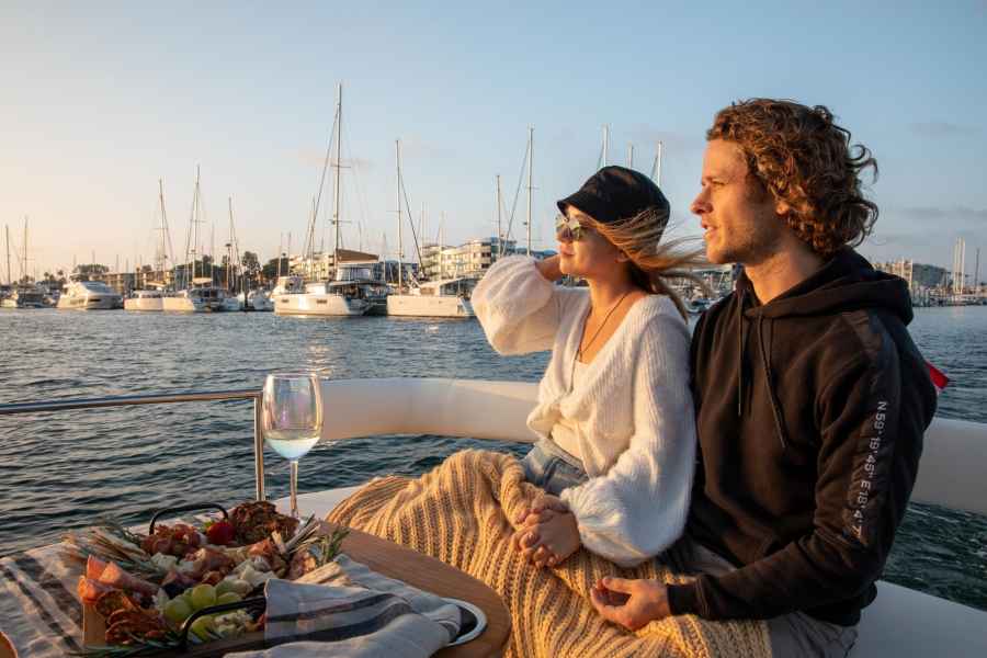 Marina del Rey: Luxus-Bootsfahrt mit Wein und Käse. Foto: GetYourGuide