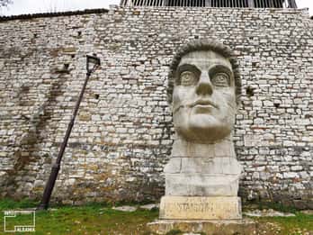 Von Tirana & Durres: Privater Tagesausflug nach Apollonia, Berat