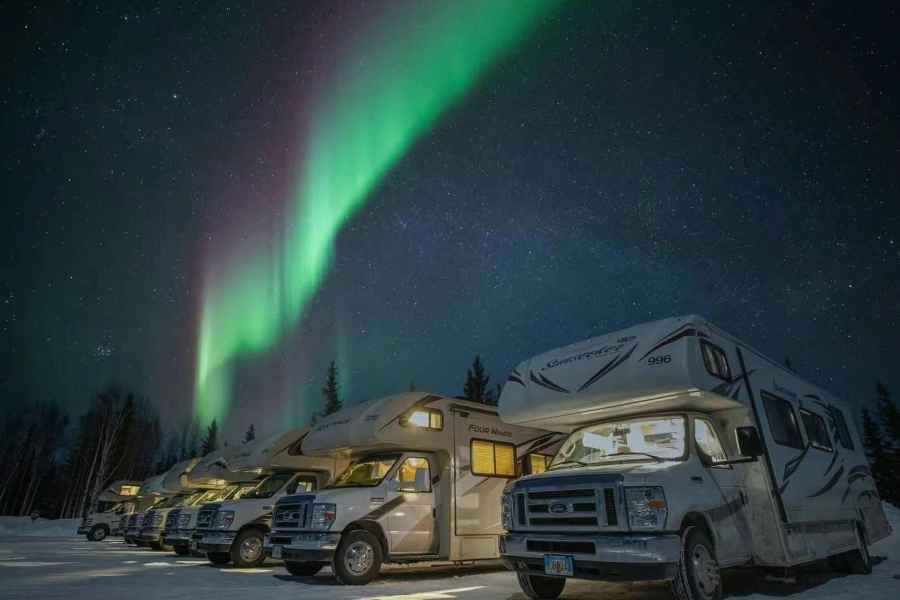 Fairbanks: Abenteuer mit dem Wohnmobil zur Aurora-Beobachtung. Foto: GetYourGuide