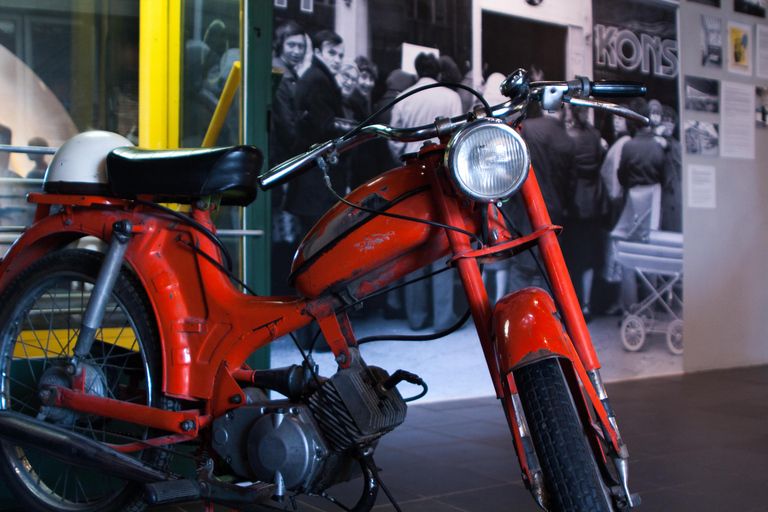 Varsóvia: ingresso para o Museu da Vida sob o ComunismoVarsóvia: ingresso para o Museu da Vida sob o comunismo