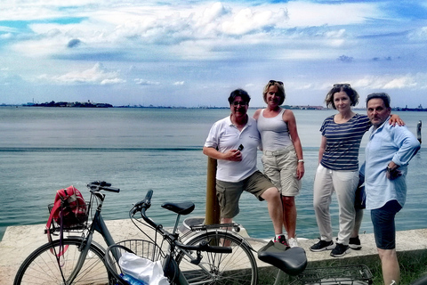 Venedig Lido: Fahrradtour mit einem Einheimischen auf der Kinoinsel