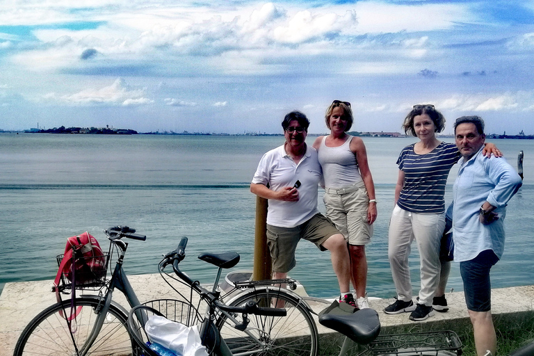 Venedig Lido: Fahrradtour mit einem Einheimischen auf der Kinoinsel