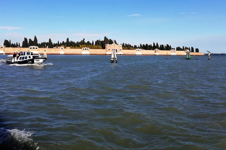 Venecia: recorrido a pie y en vaporetto por la isla del cementerio de San Michele