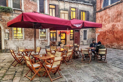 Venice: A Culinary Journey Through Brunetti's Mysteries Shared tour in a small group in German