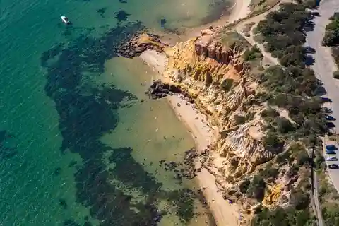 Melbourne: Brighton Beach Boxes Private Helicopter Flight