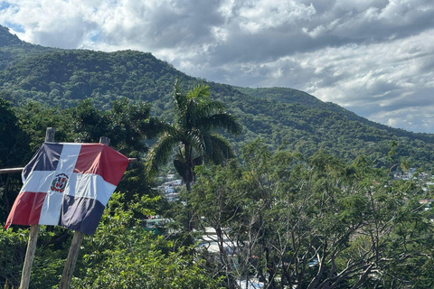 Puerto Plata: El Gallo Ecolodge Day Pass with Lunch
