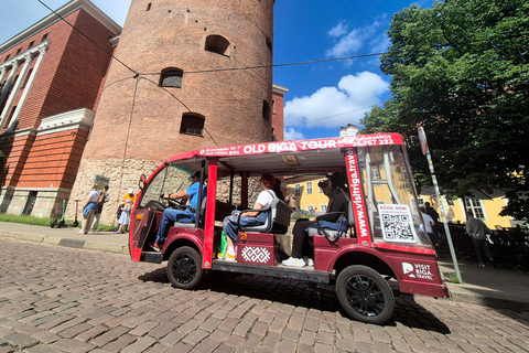 Riga: Old Town E-Bus Tour and Central Market Food Tasting