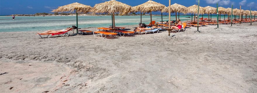 La Canée : Elafonisi et la montagne Milia avec chaises longues et déjeuner