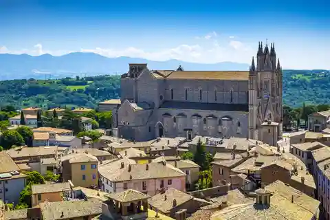 Private Walking Tour with the Cathedral of Orvieto