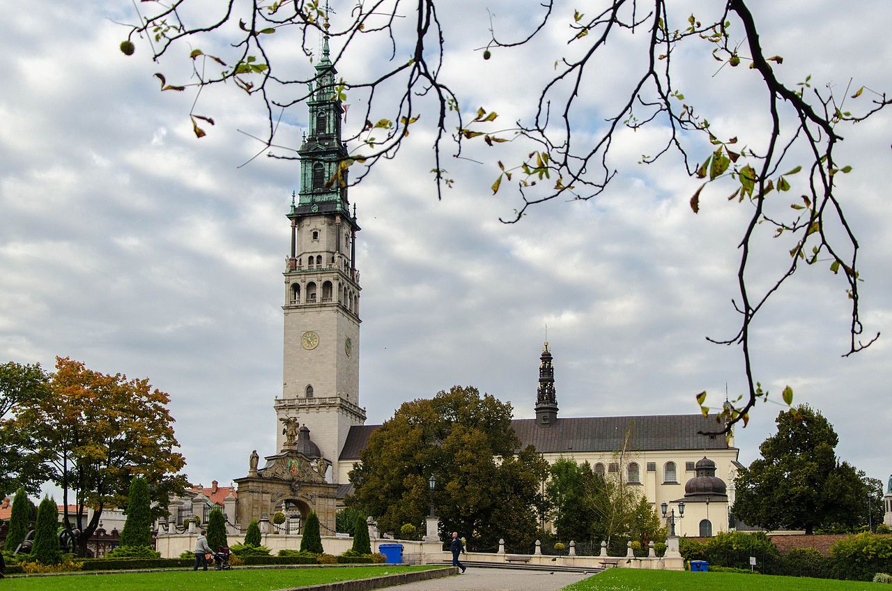 Von Krakau aus: Częstochowa, Schwarze Madonna und Lagiewniki Tour