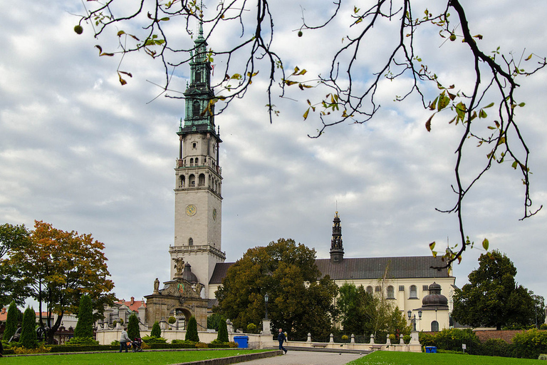 Aus Krakau: Częstochowa, Black Madonna und Lagiewniki Tour