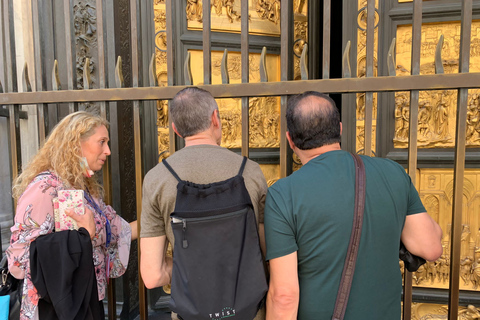 Firenze: Tour per piccoli gruppi del Duomo e della Cupola del BrunelleschiTour privato in inglese con biglietti