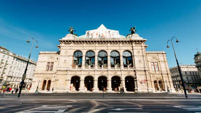 Vienna State Opera: Skip-the-Line Entry Ticket & Guided Tour