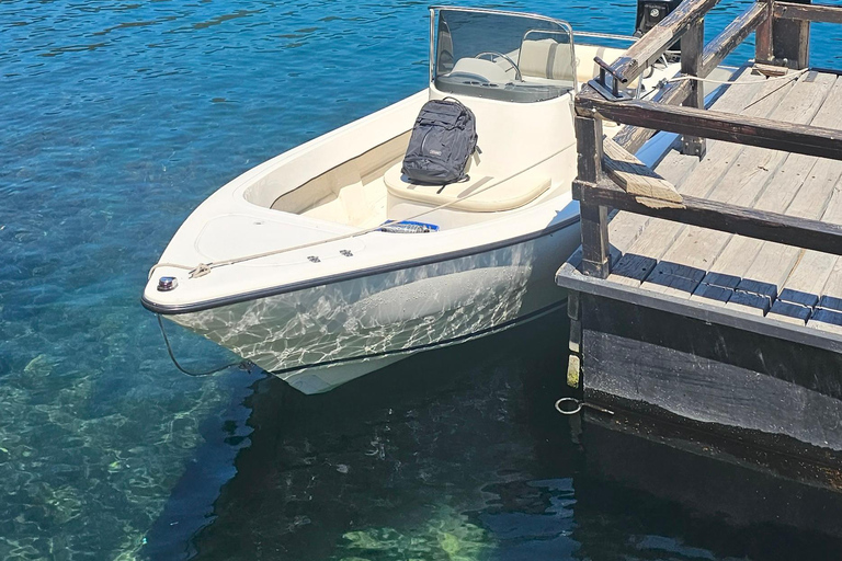 Private boat ride on Lake Lacar in San Martin de los Andes