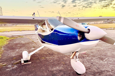 Miami Sunset: Private Luxury Airplane Tour