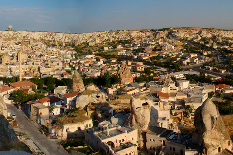 Excursion d'une journée en Cappadoce + randonnée à cheval et nuit turqueTour de la Cappadoce,Cheval,Nuit,Espagnol,Portugais,Italien