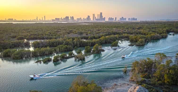 Abu Dhabi: Yas Island Self-Driving Guided Speedboat Tour photo 8