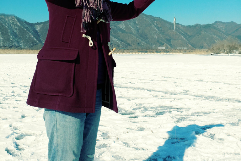 Desde Seúl: pesca en el hielo y cocina tradicional en ChuncheonDesde Seúl: pesca en hielo y cocina tradicional en Chuncheon