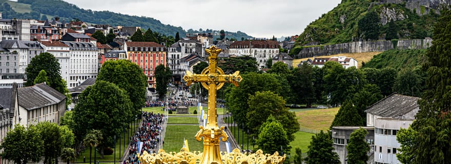 Lourdes à travers les yeux de sainte Bernadette : visite privative