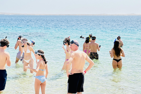 Sharm: Small Group White Island & Ras Mohammed Boat Cruise Small Group White Island & Transfer, without Snorkel Gear