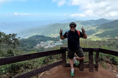 Chiang Mai: Doi Suthep nationalpark Vandring och cykling på fritidenChiang Mai: Fotvandring och cykeltur i Doi Suthep nationalpark