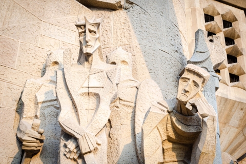 Barcelona: Exclusive Sagrada Familia Private Guided Tour Sagrada Familia Private Tour in English