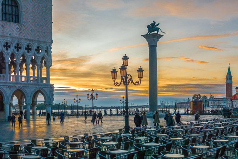 Venice: St Mark's Basilica, Doge's Palace, and Gondola Ride 2026 Tour in French