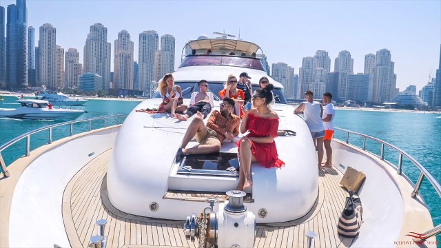 Dubai Marina: ervaring op een jacht met ontbijt of BBQ