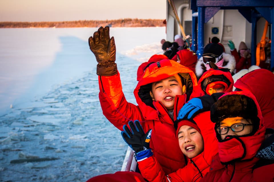 Italian Icebreaker Breaks Record for Southward Travel