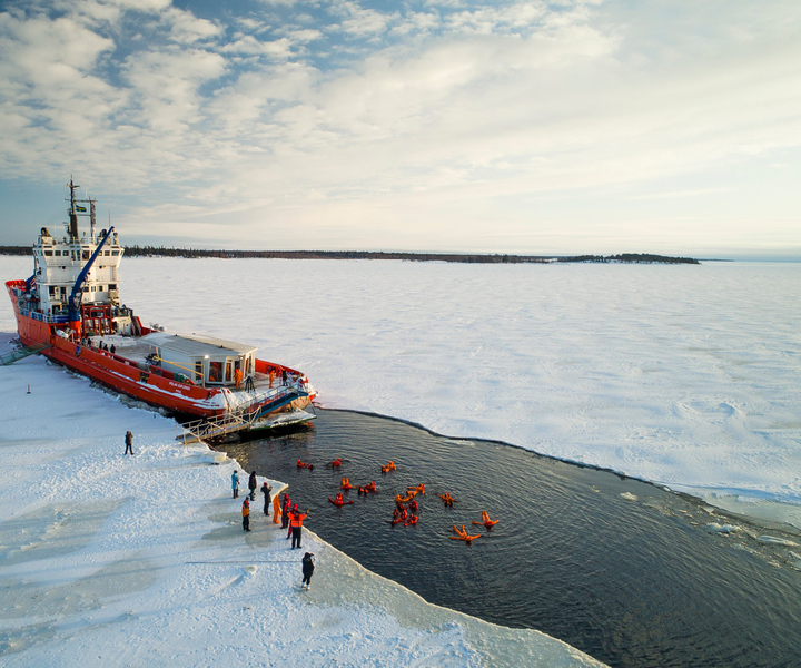 From Kemi: Icebreaker Cruise with Lunch and Ice Floating