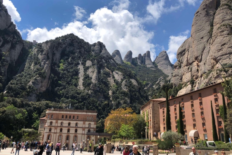 Z Barcelony: prywatna wycieczka Montserrat z degustacją alkoholu