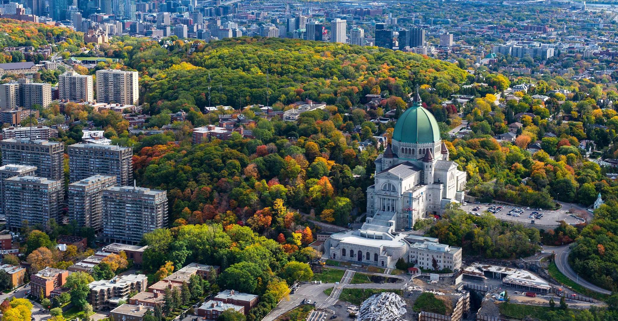 Montreal: Guided Helicopter Tour photo 5