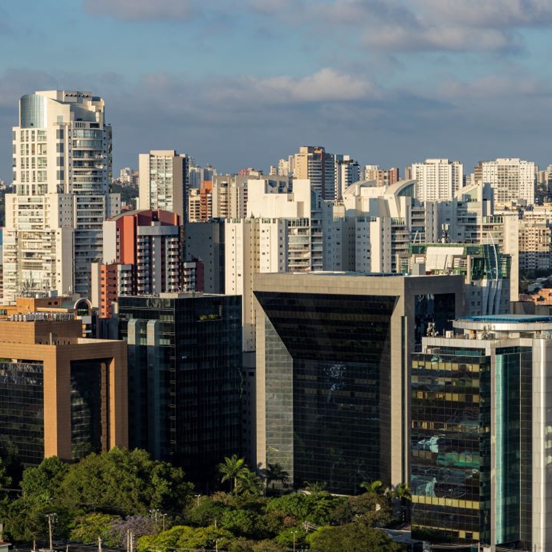 Colagem de mídia