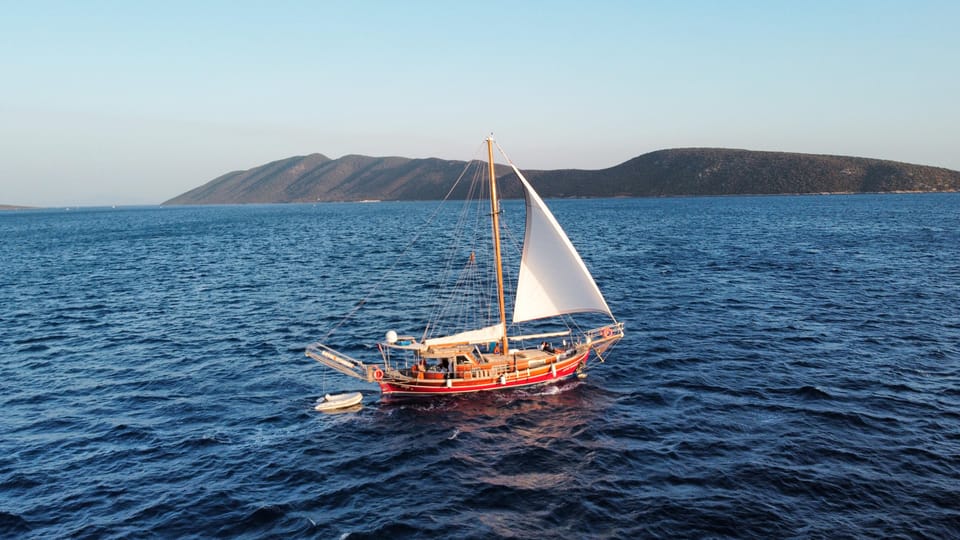 Suitetrails - Bodrum, All-day Private Boat Cruise with Lunch