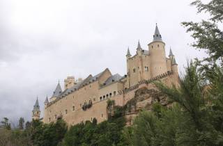 Madrid: Avila und Segovia Tagesausflug mit Eintrittskarten für Denkmäler