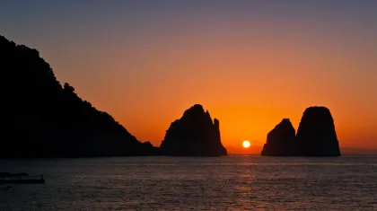 Ab Sorrent: Bootstour bei Sonnenuntergang auf Capri