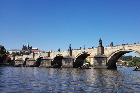 Praga: Prywatna wycieczka po mieście minivanemPraga: 3-godzinna prywatna grupowa wycieczka odkrywcza minivanem